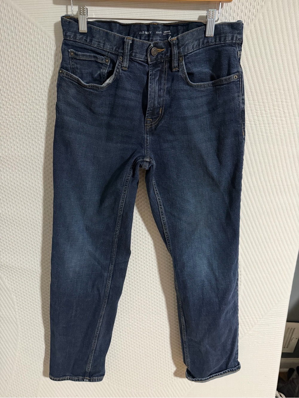Old Navy Men’s Loose Jeans in Deep Indigo Blue